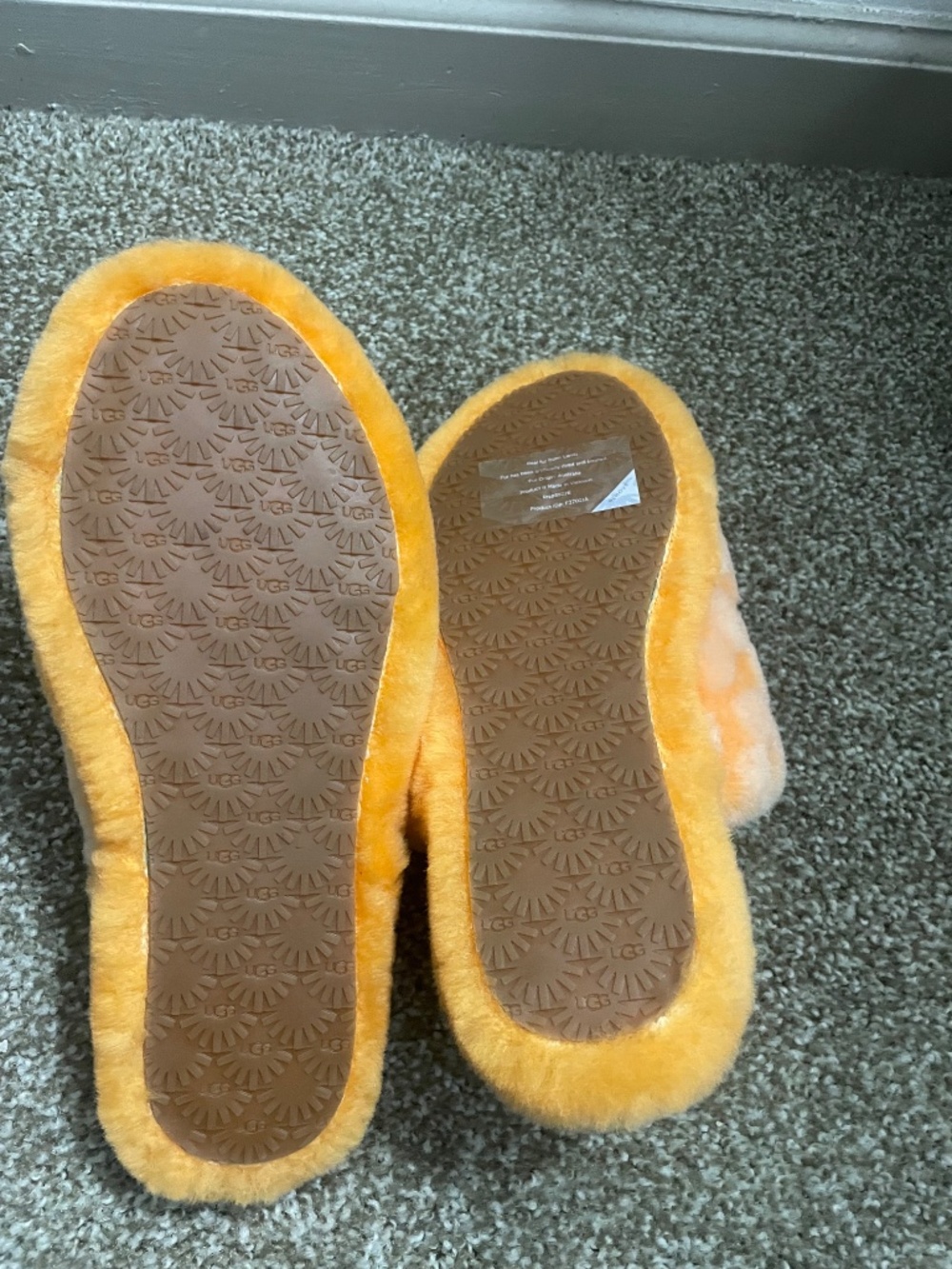 Ugg Slides - Picture 2 of 3